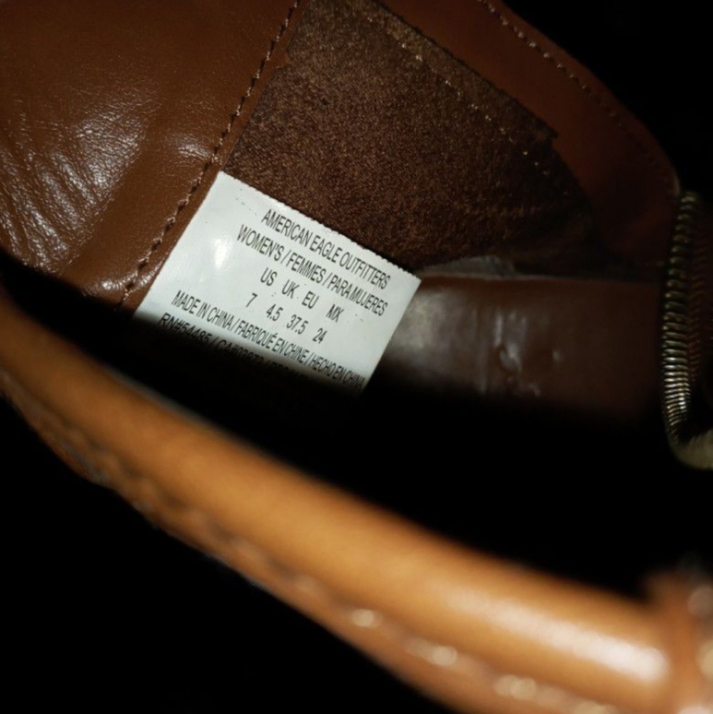 Boots - Picture 2 of 3
